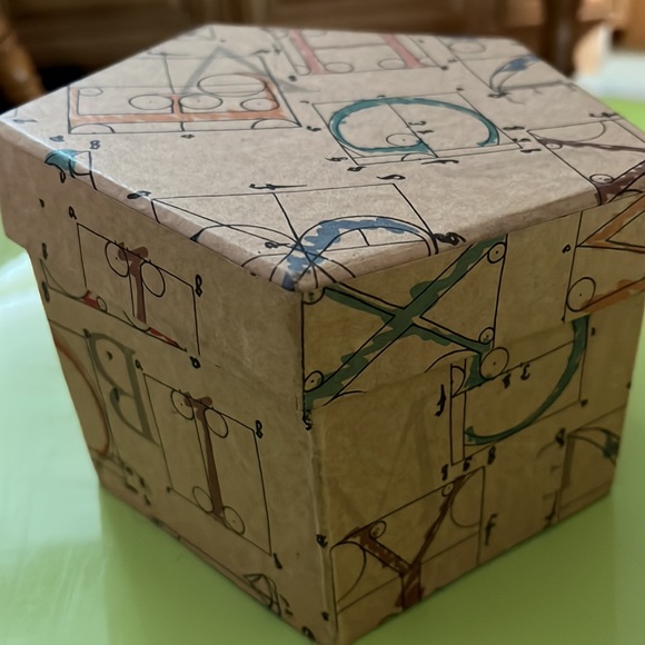 Cool multi layer box 📦 - Picture 4 of 4